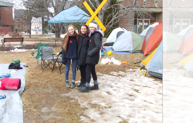Mount Allison students occupy campus quad calling for University divestment